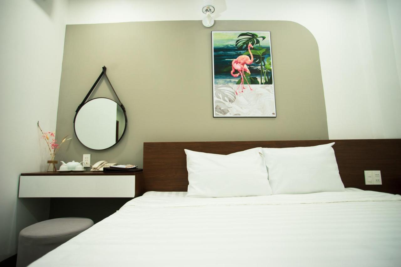 Tesoro Hotel Nha Trang Buitenkant foto